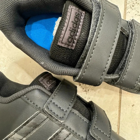 NWOT Adidas Boy’s Grand Court Black and Camouflage Carbon Sneaker Tennis Shoe - Picture 2 of 8